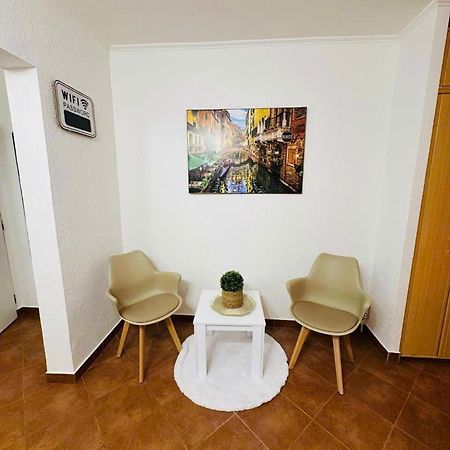 Apartamento Apart For Rent Near Center Praga Exterior foto